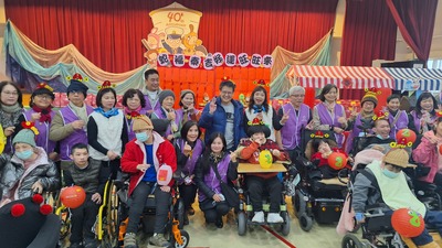 八里愛心教養院愛心志工隊與院生們提前歡慶元宵